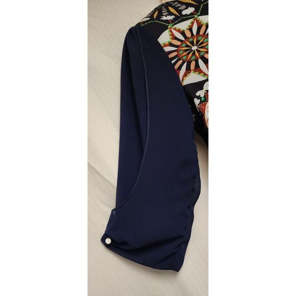 Lan Yi ZI Kou Hi-Low Tunic Blue Geometric Pleated Back 3/4 Sleeve Top Large - Picture 6 of 8